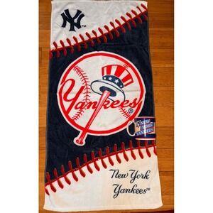 Genuine Yankees MLB 30x60 Beach Towel & Mug Set Vintage Collectable Authentic